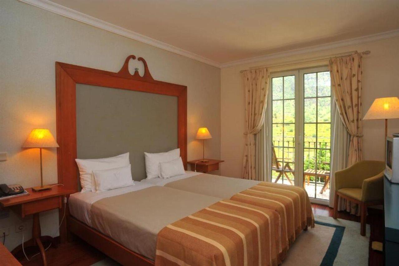 Estalagem Do Vale Hotel เซาวิเซนเจ ภายนอก รูปภาพ