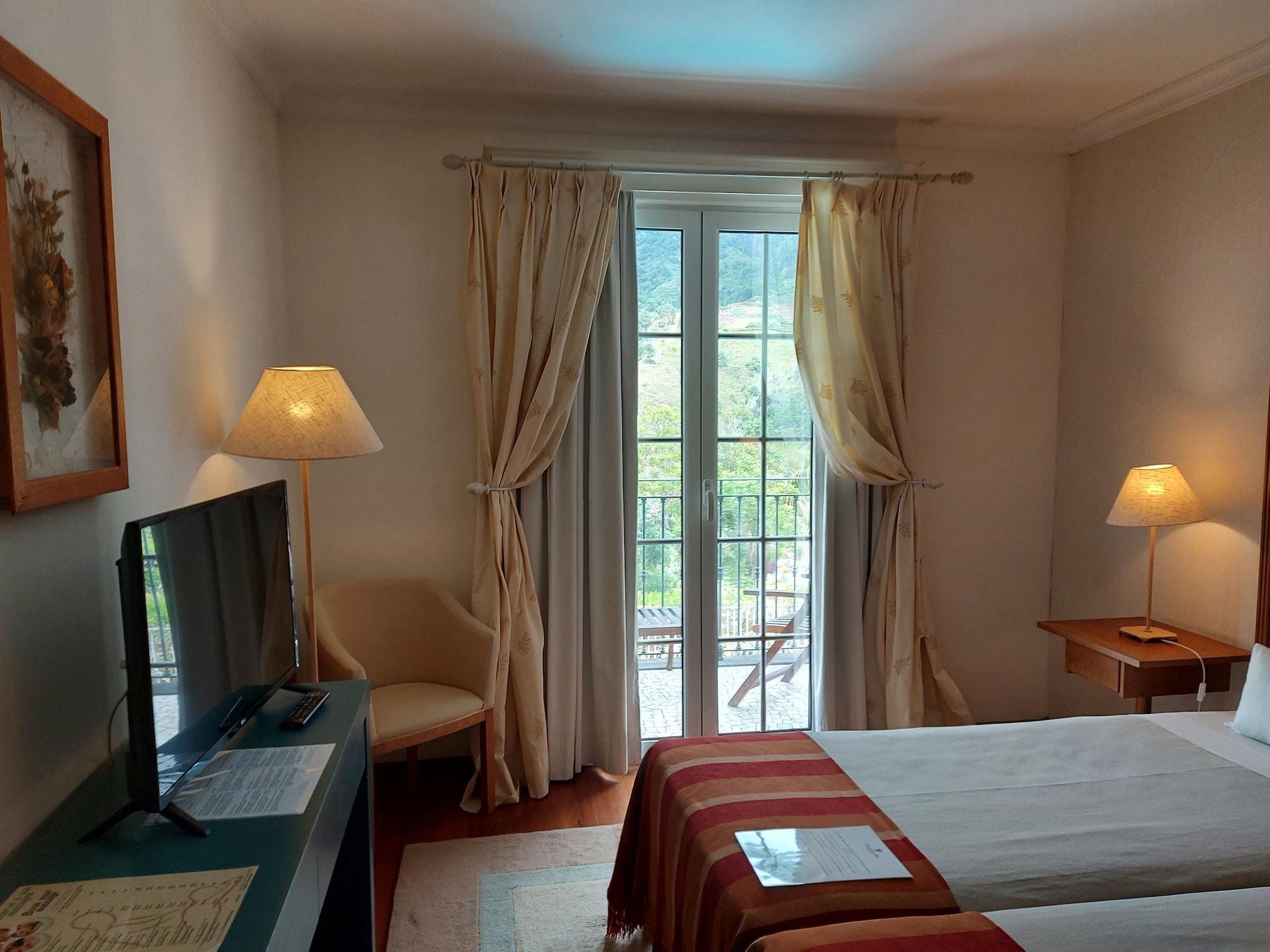 Estalagem Do Vale Hotel เซาวิเซนเจ ภายนอก รูปภาพ