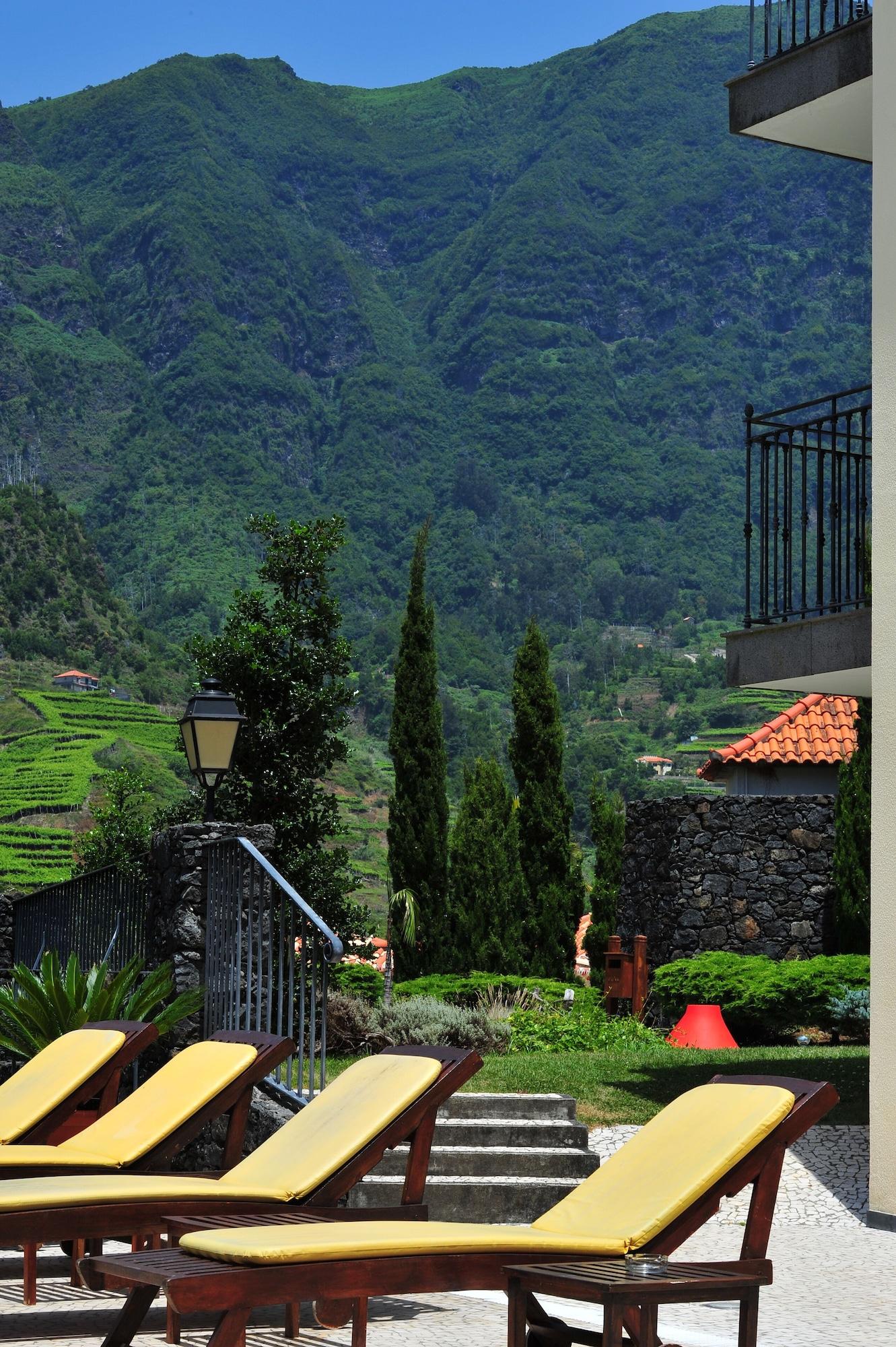 Estalagem Do Vale Hotel เซาวิเซนเจ ภายนอก รูปภาพ