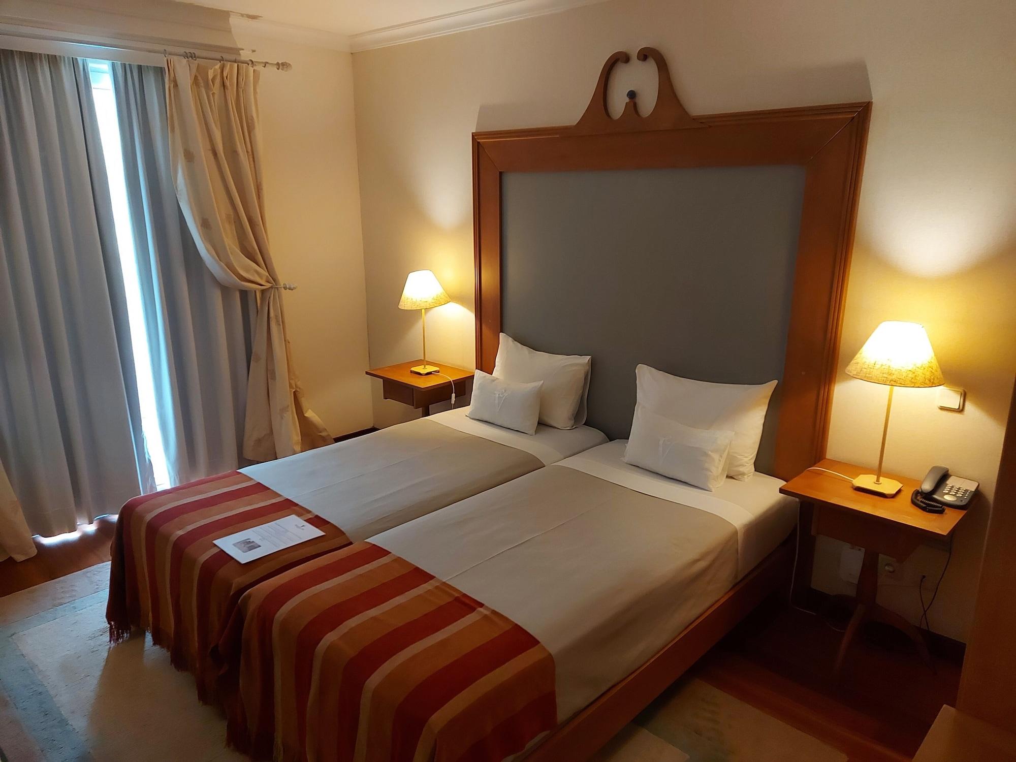 Estalagem Do Vale Hotel เซาวิเซนเจ ภายนอก รูปภาพ