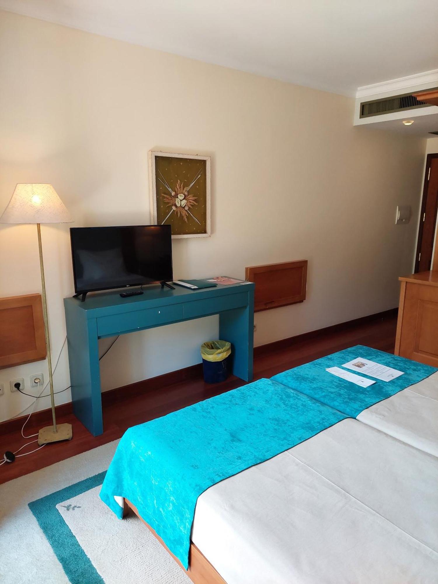 Estalagem Do Vale Hotel เซาวิเซนเจ ภายนอก รูปภาพ