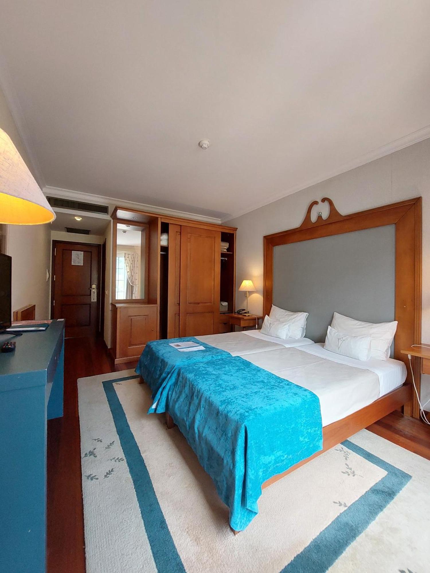 Estalagem Do Vale Hotel เซาวิเซนเจ ภายนอก รูปภาพ