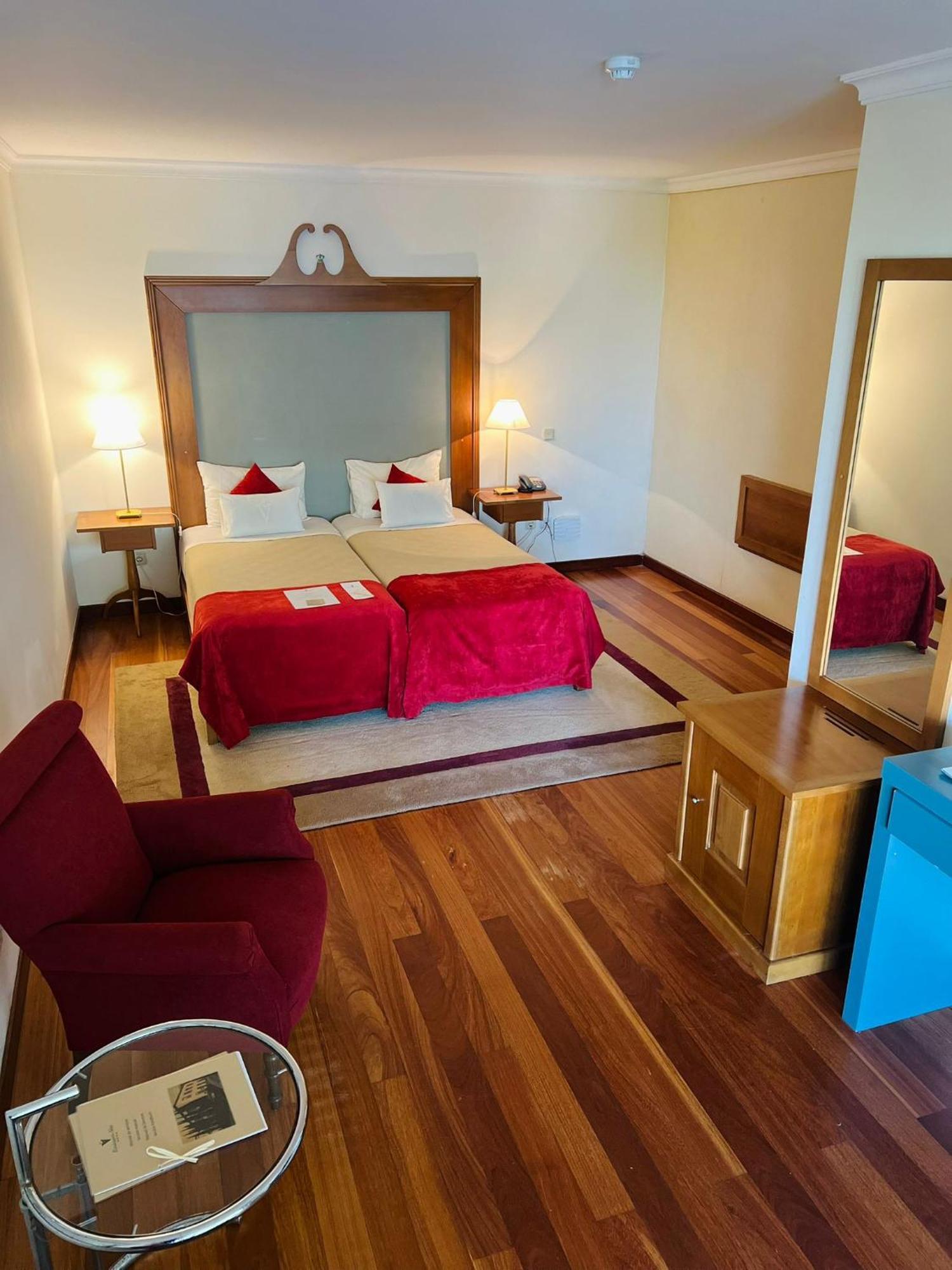 Estalagem Do Vale Hotel เซาวิเซนเจ ภายนอก รูปภาพ